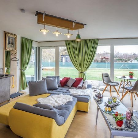 Vilka U Dyje Villa Znojmo Luaran gambar